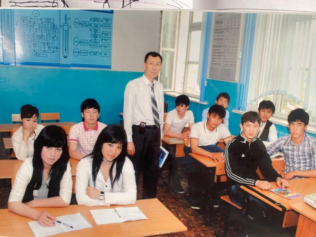 0e954028-a429-46bb-b3bb-11a5606b9537-768x1024